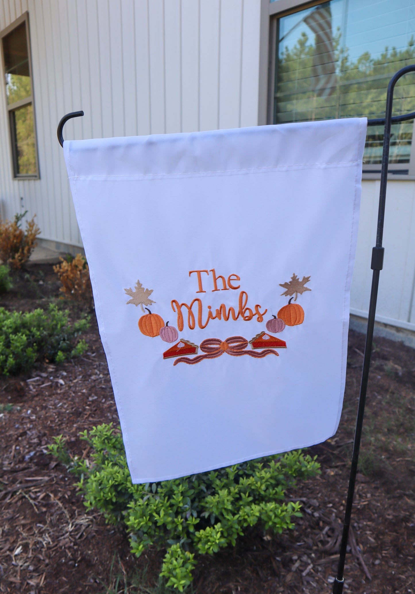 PUMPKIN SEASON GARDEN FLAG